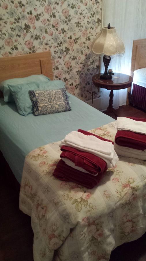 Rose Corner Inn Hillsdale Bagian luar foto