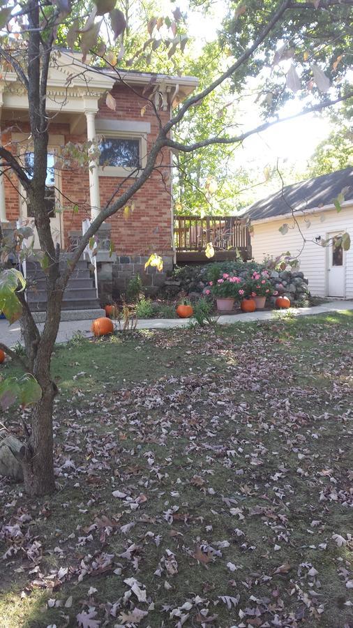 Rose Corner Inn Hillsdale Bagian luar foto